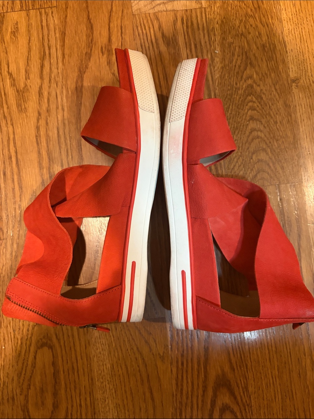 Eileen Fisher Tomato Red 8 Suede Crossover Strap Sandals - Picture 2 of 4